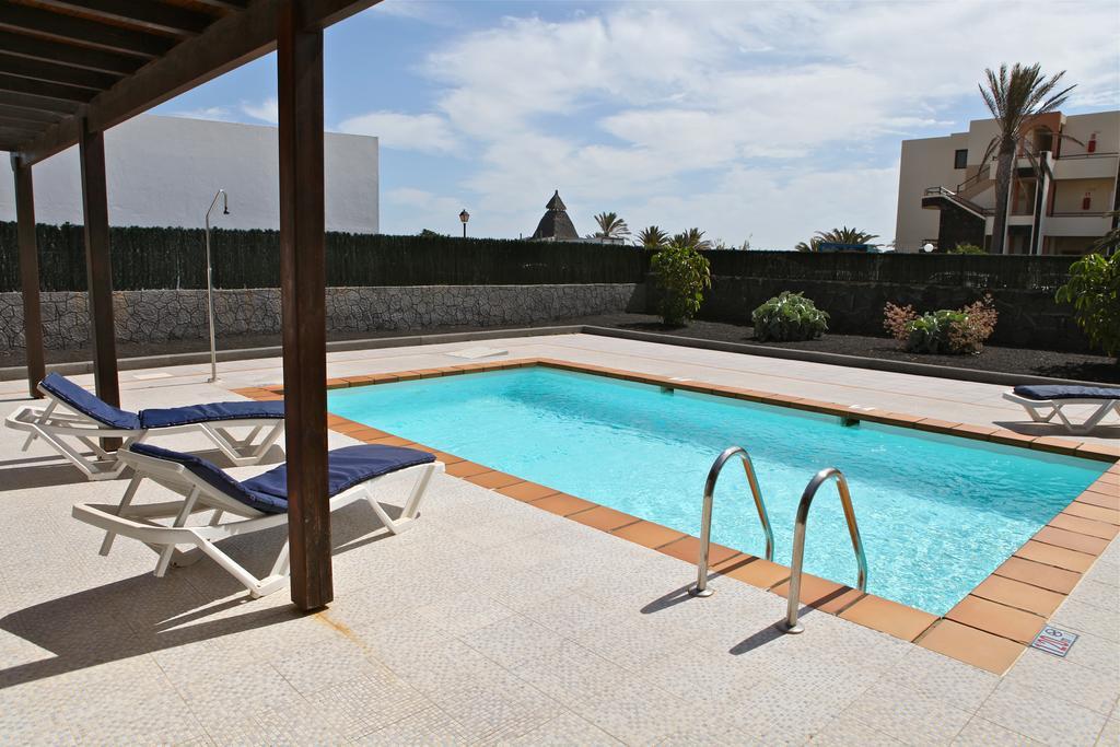 Villas Burgado Playa Blanca  Buitenkant foto